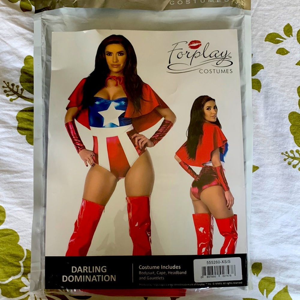 NWT Halloween Costume (Captain America) Size XS/S